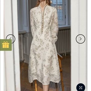 NWOT Simple Retro- Lyric Printed Stand Collar Dress